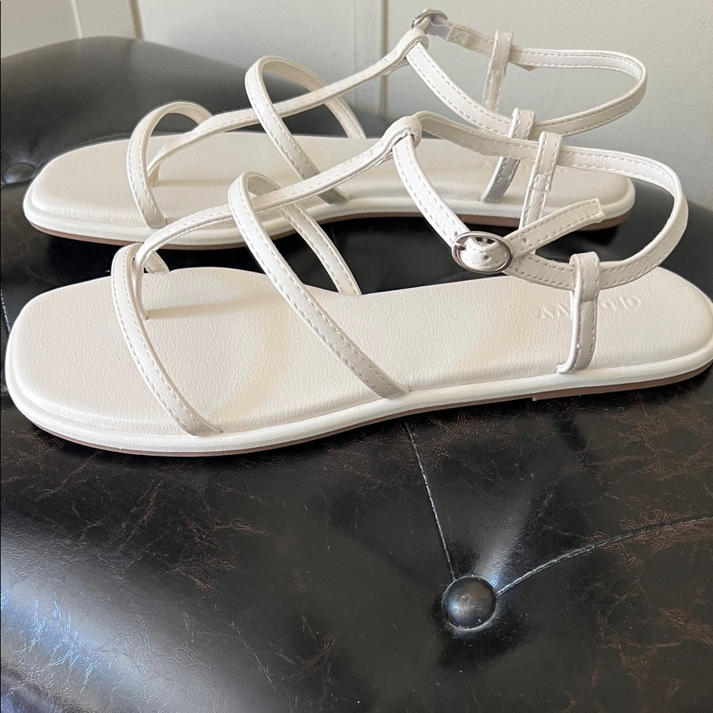 NWOT Sandals - Picture 6 of 6